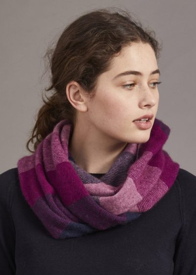 possum merino ombre snood navy berry heather -ecowool