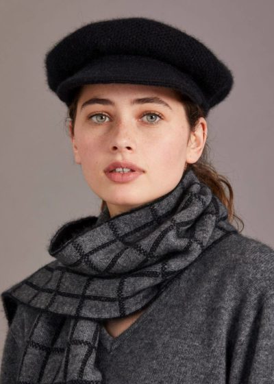 possum merino soft peak hat black -ecowool